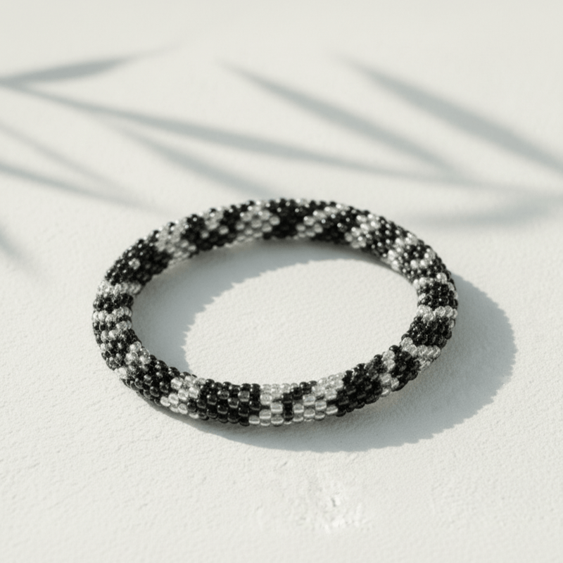 Bracelets Roll-On Bracelet Black & Rainbow Quartz jb523