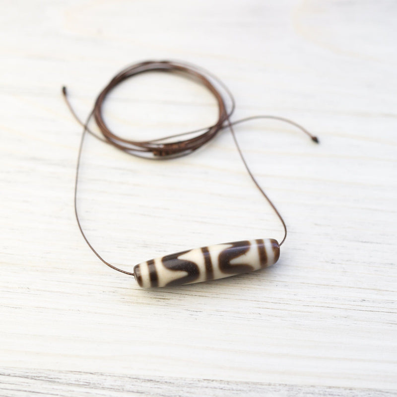 Dzi Beads Tiger Tooth Dzi Bead for Protection DZ151