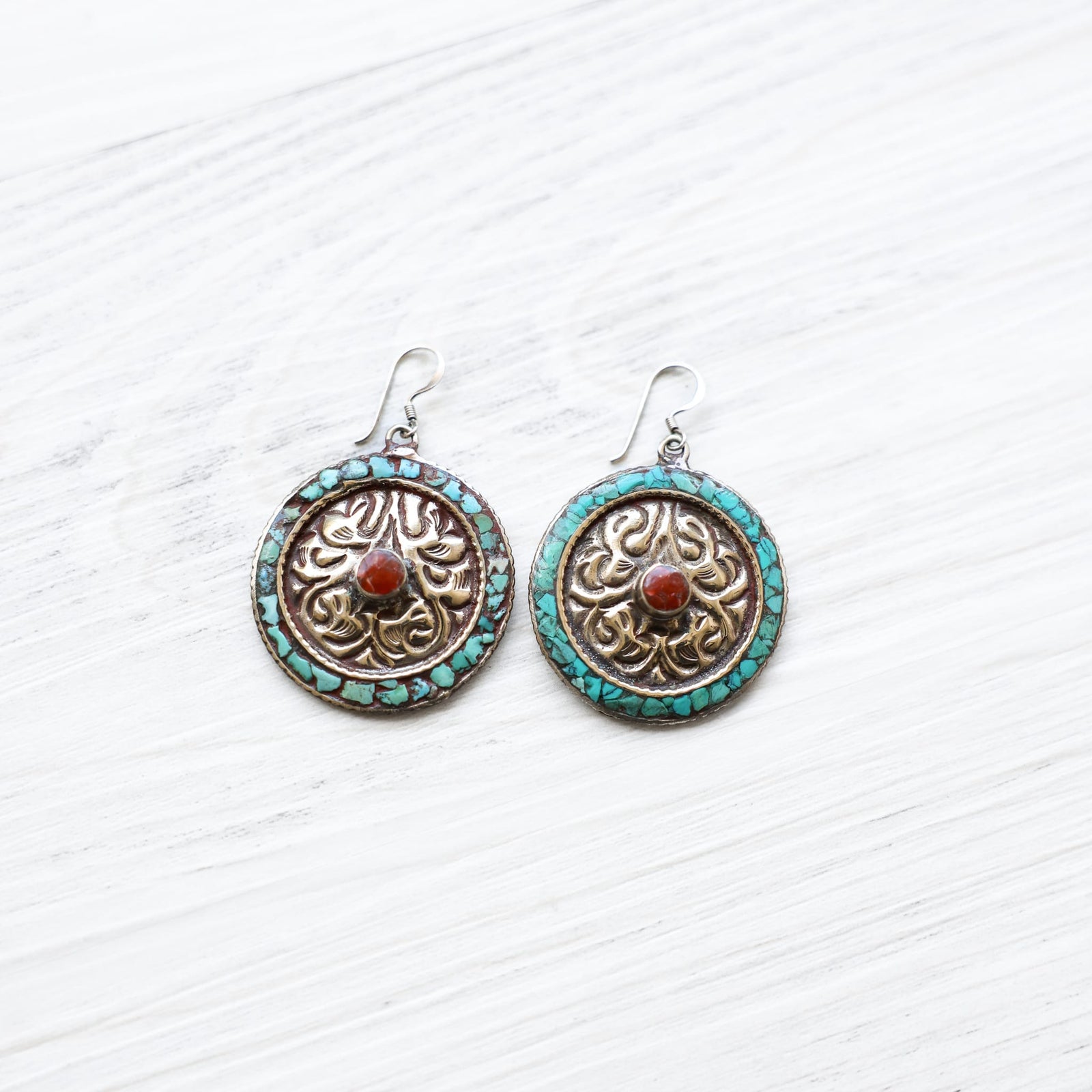Earrings Vintage Tibetan Turquoise & Coral Earrings je127