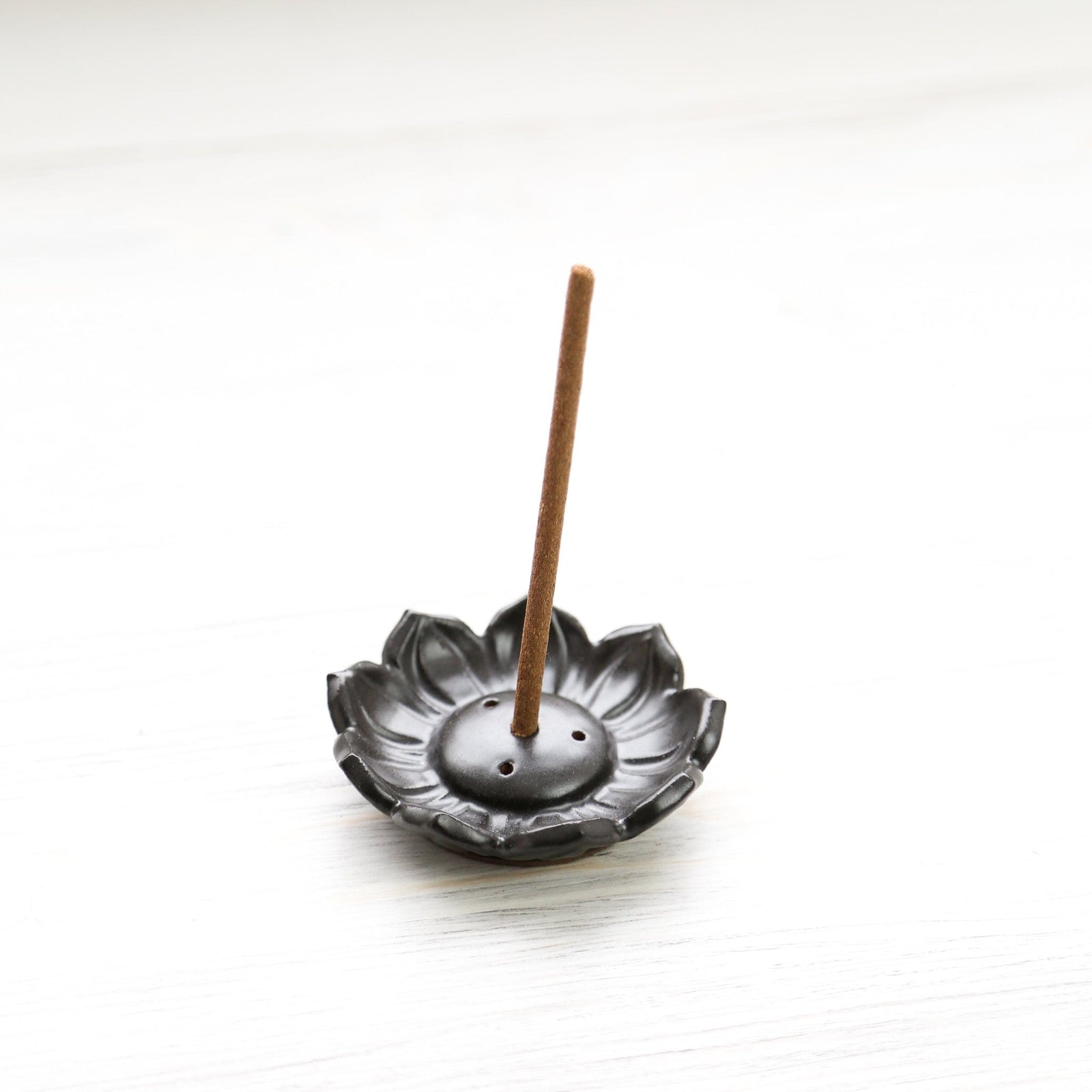 Incense Black Lotus Incense Burner IZ038