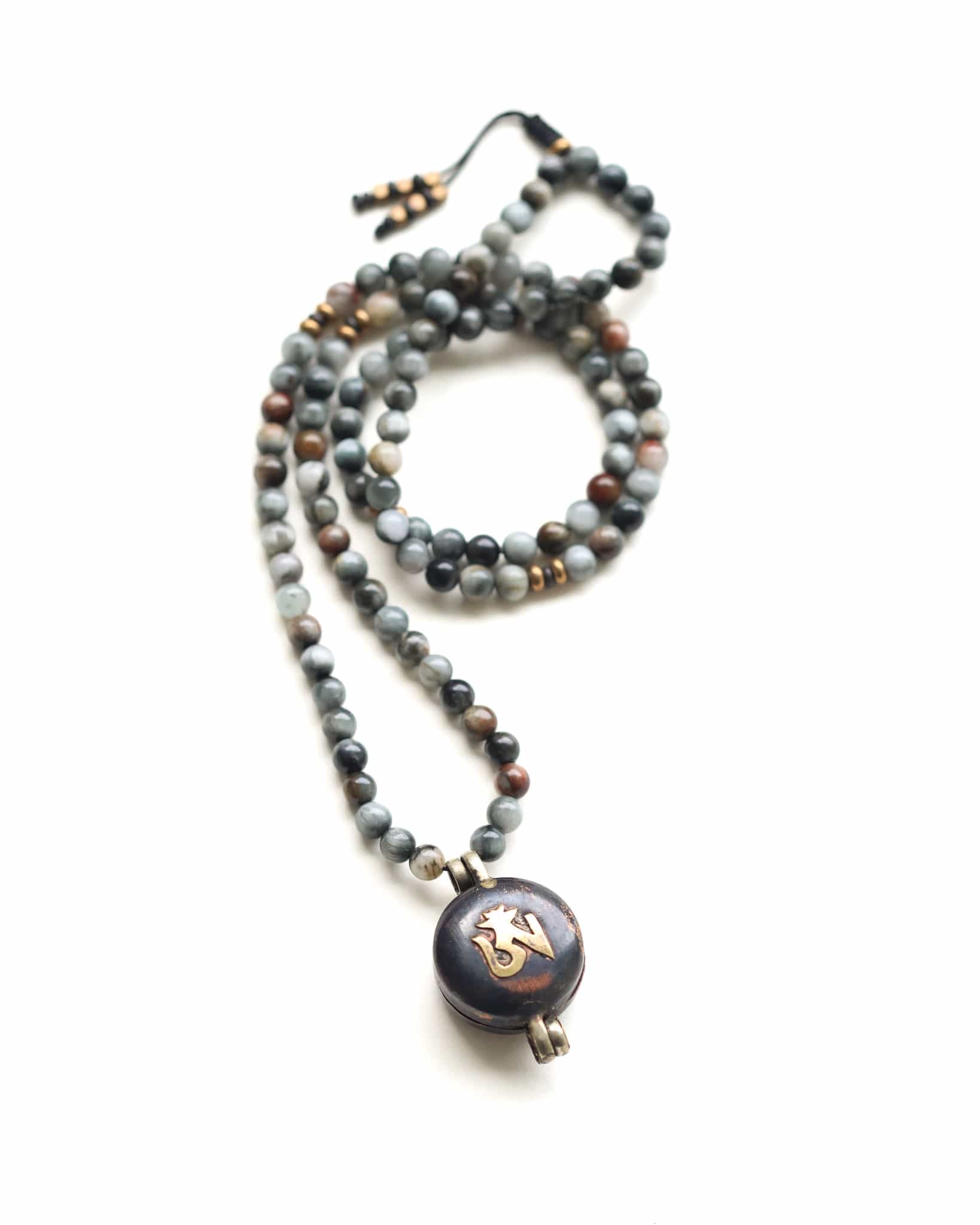 Mala Beads Sacred Symbols Tibetan Locket Mala - Om & Eternal Knot ML952