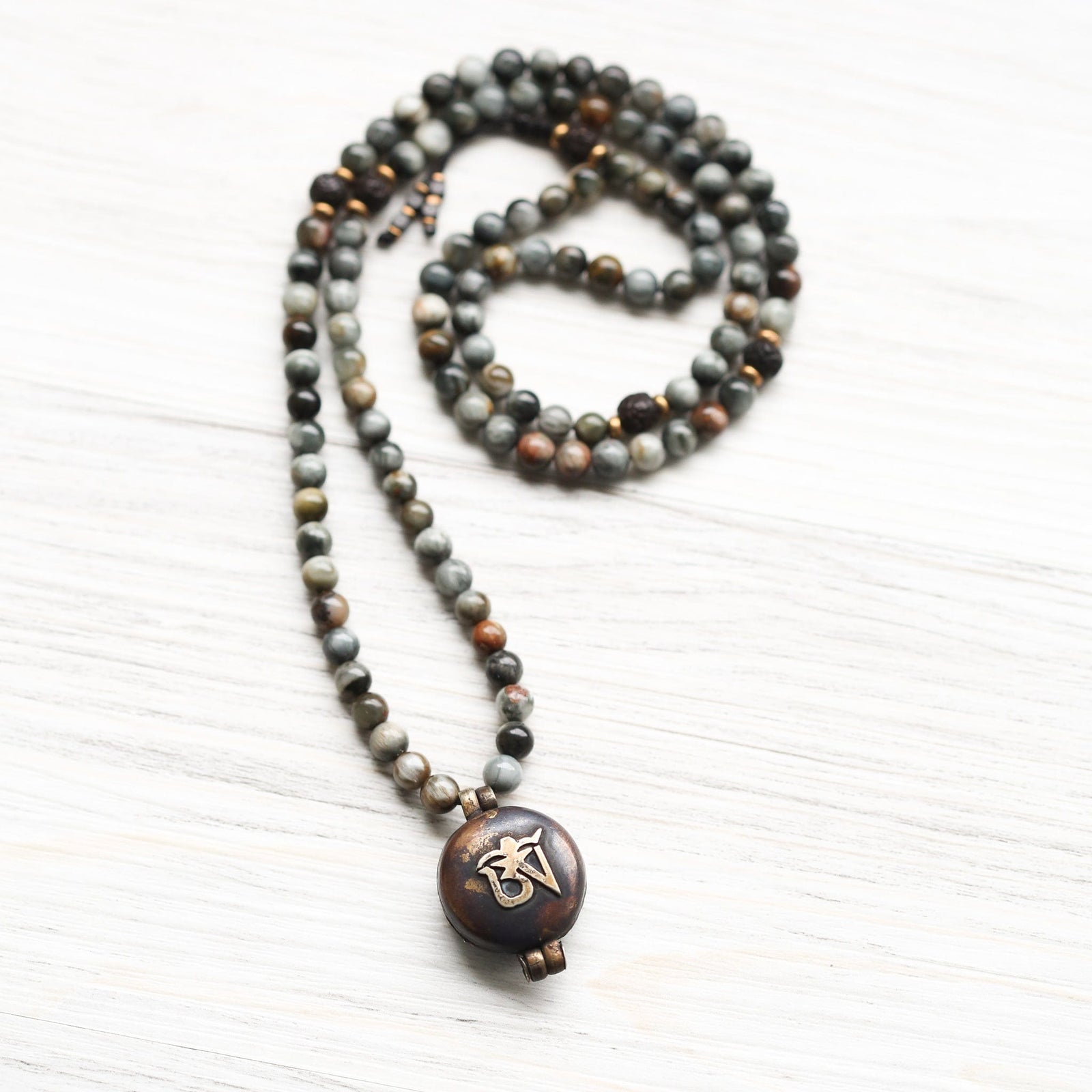 Mala Beads Sacred Symbols Tibetan Locket Mala - Om & Kalachakra ML952