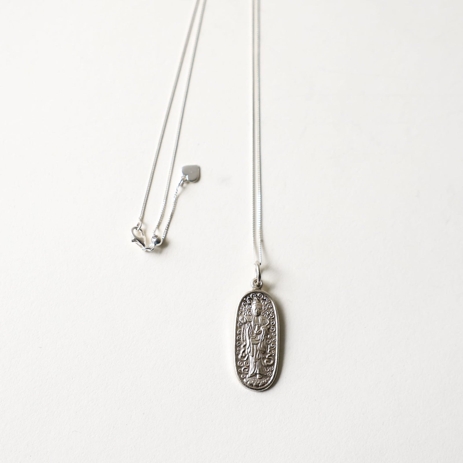 Necklaces Guanyin Thai Amulet Necklace JN819