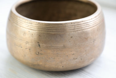 Singing Bowls Antique Mani Singing Bowl - Root Chakra 519Hz oldbowl612