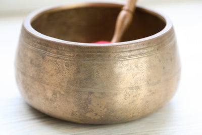 Singing Bowls Antique Mani Singing Bowl - Third Eye Chakra 447Hz oldbowl610