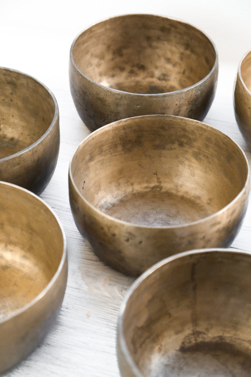 Singing Bowls Antique Seven Chakra Singing Bowl Set - Grounding & Balance oldbowl661