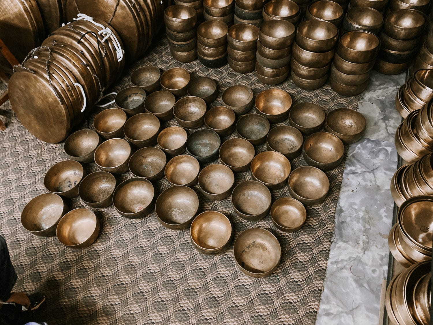 Singing Bowls Antique Seven Chakra Singing Bowl Set - Grounding & Balance oldbowl661