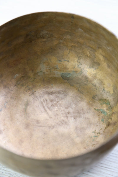 Singing Bowls Antique Singing Bowl Crown Chakra 62Hz oldbowl644