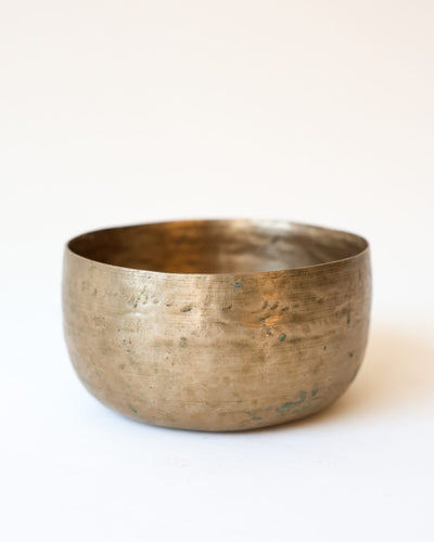 Singing Bowls Antique Singing Bowl Heart Chakra 174 Hz oldbowl711