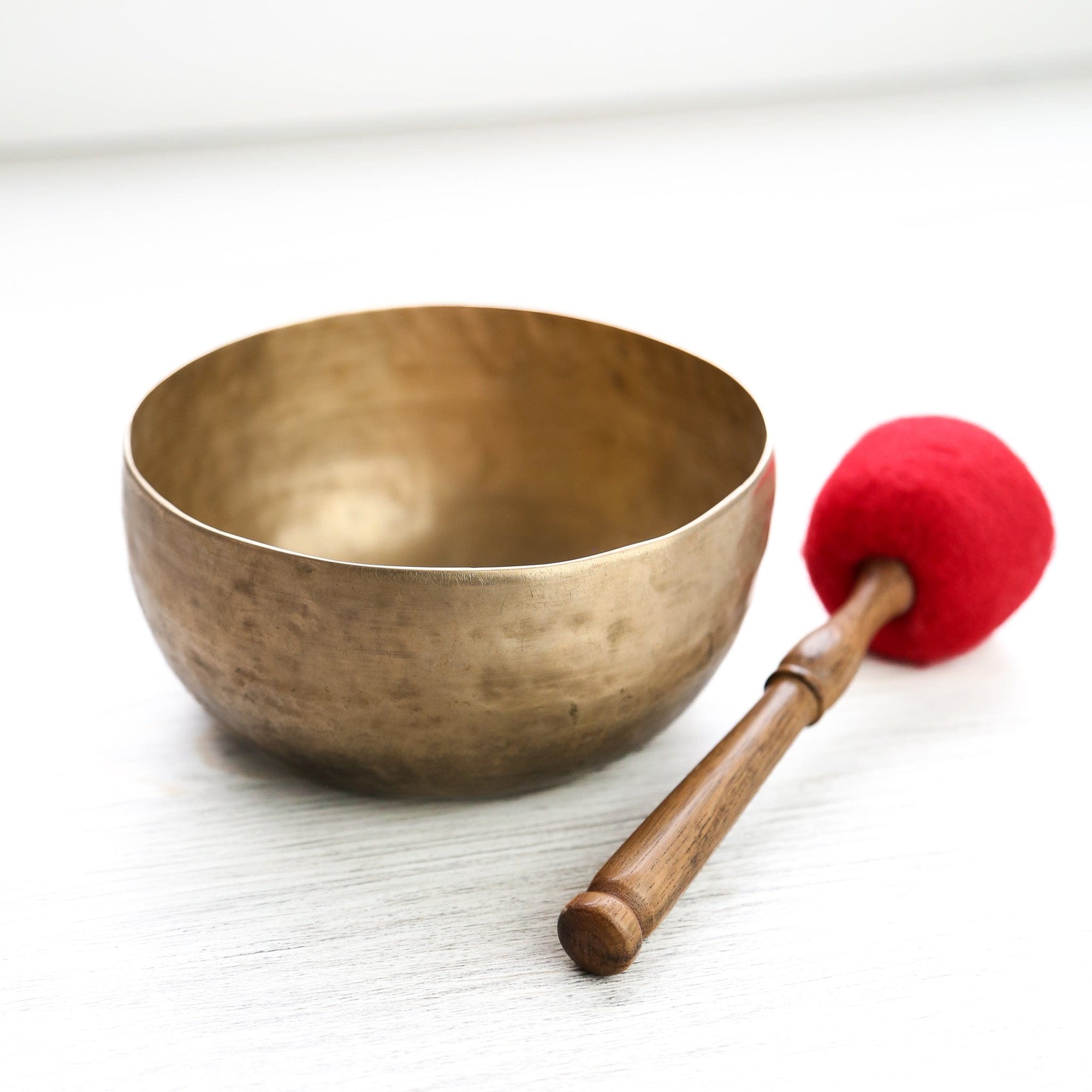 Singing Bowls Antique Singing Bowl Heart Chakra 175 Hz oldbowl655