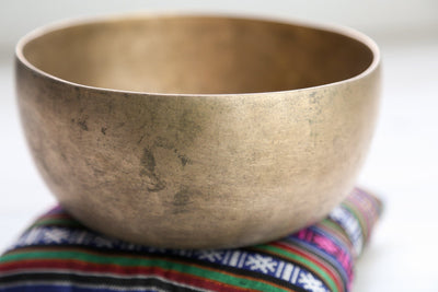 Singing Bowls Antique Singing Bowl Heart Chakra 177Hz oldbowl653