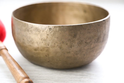 Singing Bowls Antique Singing Bowl Heart Chakra 178Hz oldbowl647