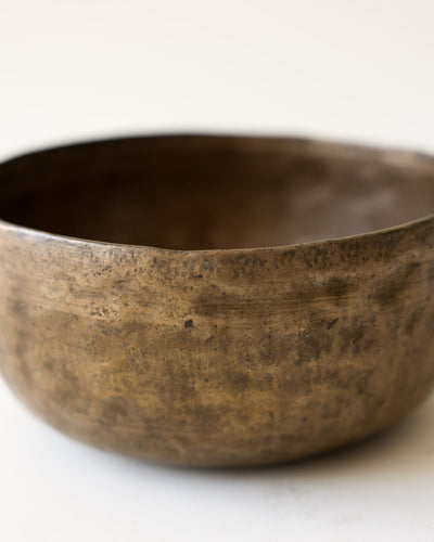 Singing Bowls Antique Singing Bowl Heart Chakra 182 Hz oldbowl666