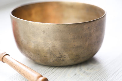 Singing Bowls Antique Singing Bowl Heart Chakra 183Hz oldbowl639