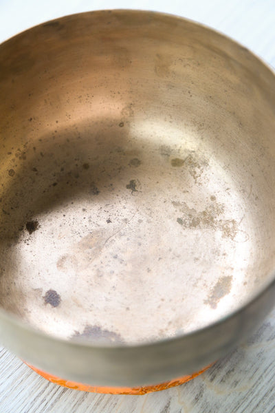 Singing Bowls Antique Singing Bowl Heart Chakra 185Hz moonbowl642