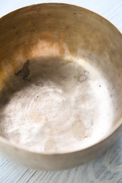 Singing Bowls Antique Singing Bowl Heart Chakra 190Hz oldbowl641