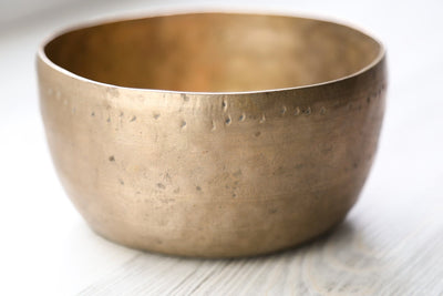 Singing Bowls Antique Singing Bowl Heart Chakra 190Hz oldbowl641