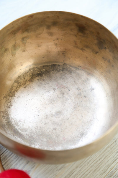 Singing Bowls Antique Singing Bowl Sacral Chakra 148Hz oldbowl617