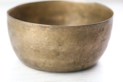 Singing Bowls Antique Singing Bowl Sacral Chakra 150Hz oldbowl645