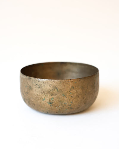 Singing Bowls Antique Singing Bowl Sacral Chakra 318 Hz oldbowl706