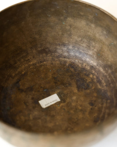 Singing Bowls Antique Singing Bowl Solar Plexus Chakra 161 Hz oldbowl664