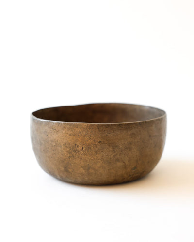 Singing Bowls Antique Singing Bowl Solar Plexus Chakra 165 Hz oldbowl710