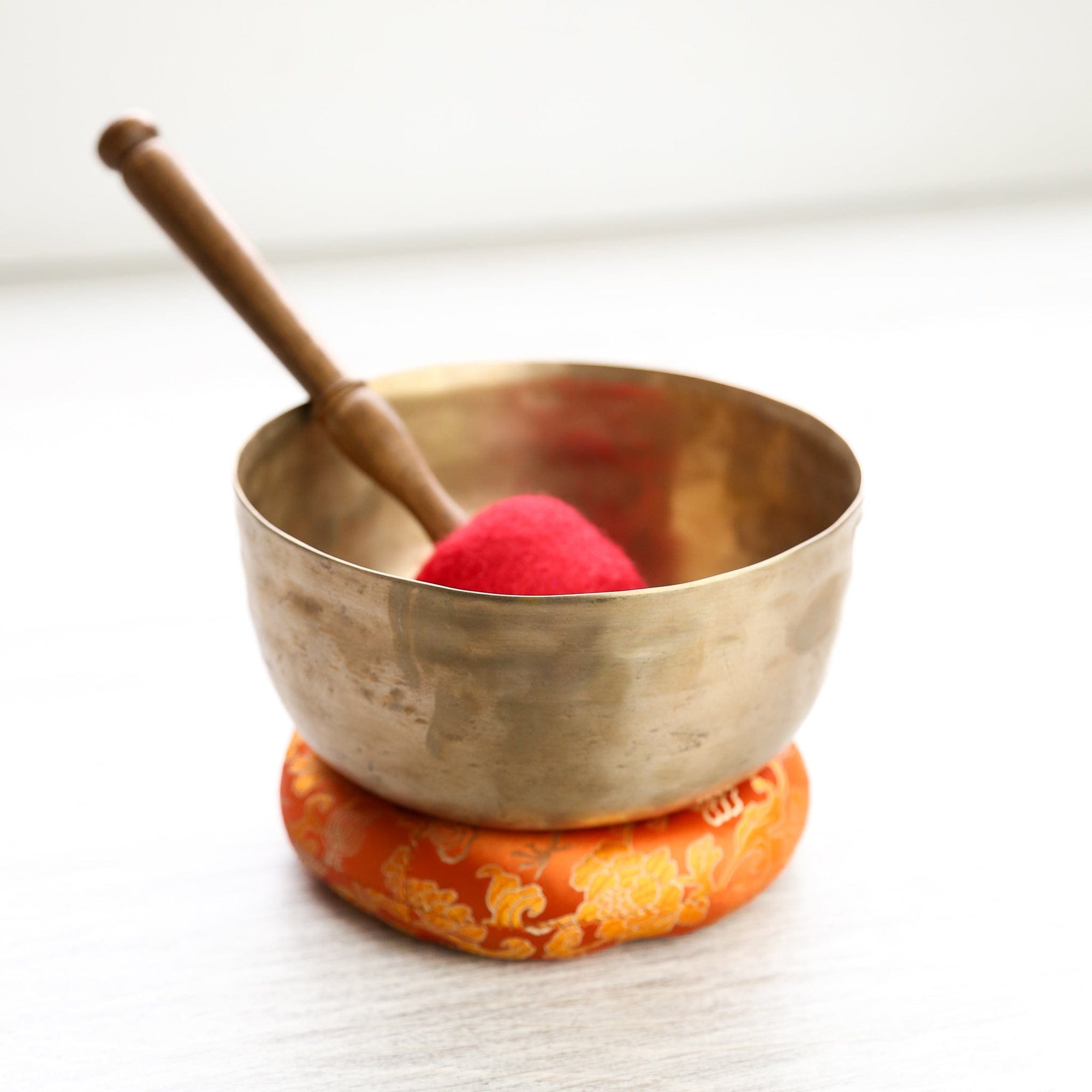 Singing Bowls Antique Singing Bowl Solar Plexus Chakra 165Hz oldbowl657