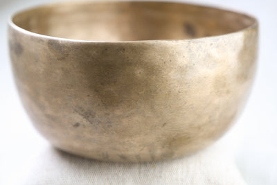 Singing Bowls Antique Singing Bowl Solar Plexus Chakra 168Hz oldbowl637