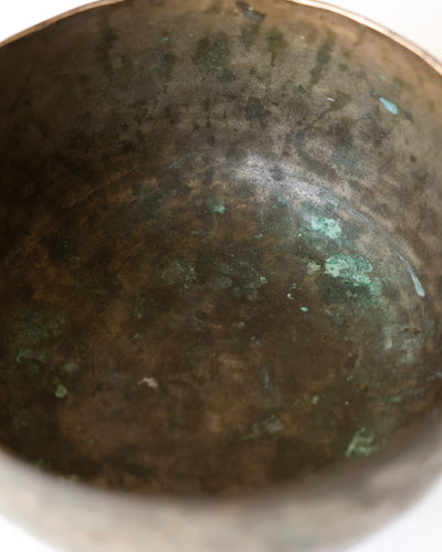 Singing Bowls Antique Singing Bowl Throat Chakra 412 Hz oldbowl688