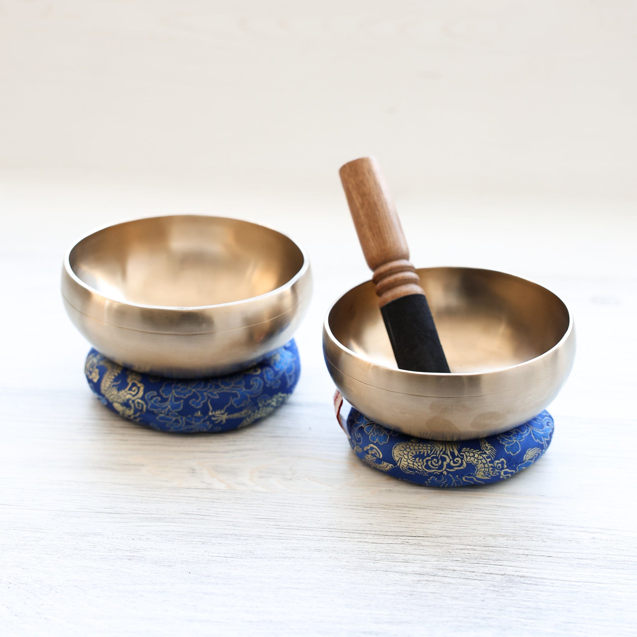 Singing Bowls Chakra Clearing Masterpiece Singing Bowl Set of 2 SB202