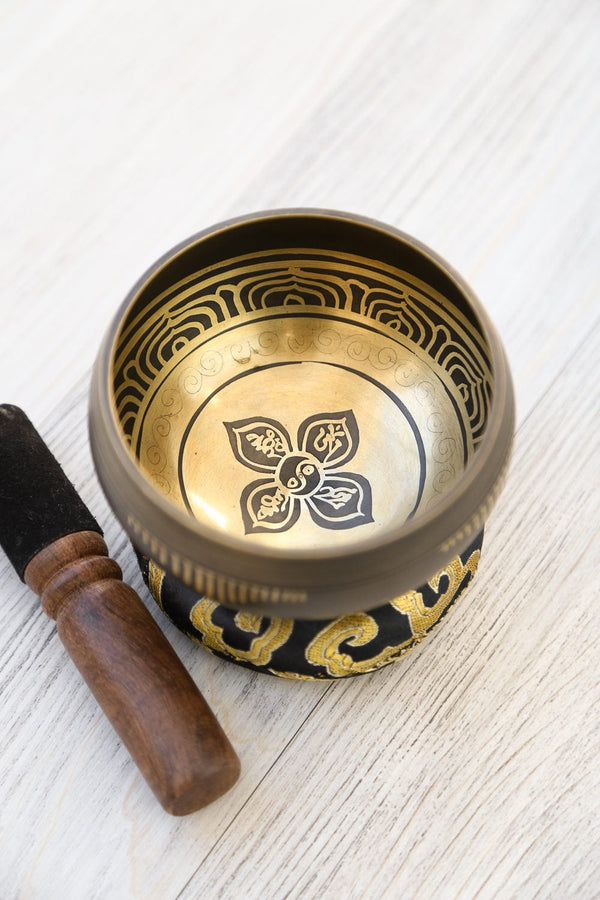 Dorje Protection Singing Bowl Gift Set - DharmaShop