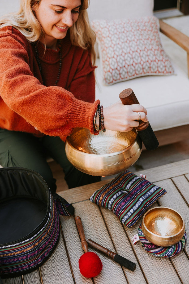 Singing Bowls Hand-Hammered Tibetan Bowl Pairing SB231
