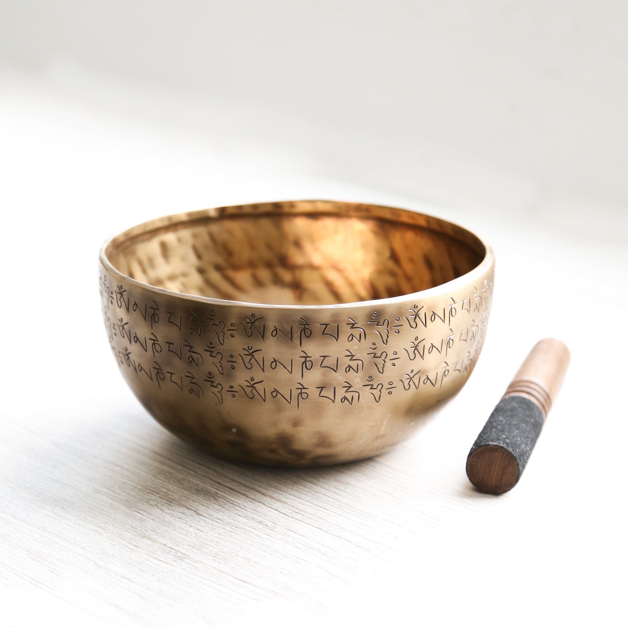 Singing Bowls Om Mani Mantra Singing Bowl SB238