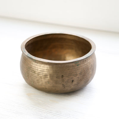 Singing Bowls Rare Antique Broad Rim Singing Bowl  - Third Eye Chakra 434Hz oldbowl614