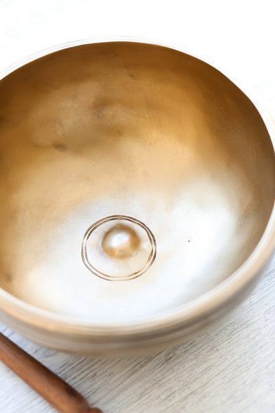 Singing Bowls Tibetan Lingam Singing Bowl SB224