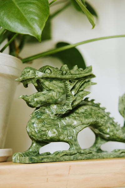 Statues Tibetan Dragon Serpentine Jade Statue ST321