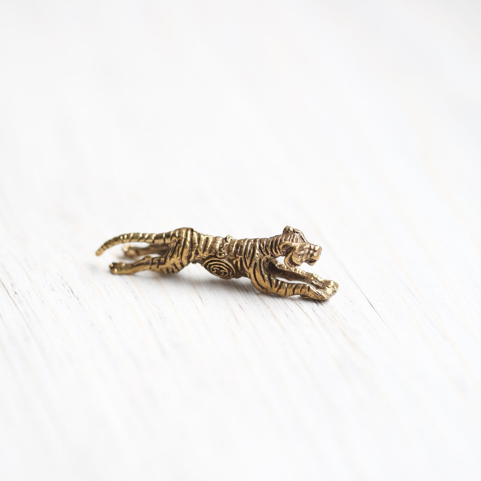 Statues Tiny Brass Tiger Statue ST309