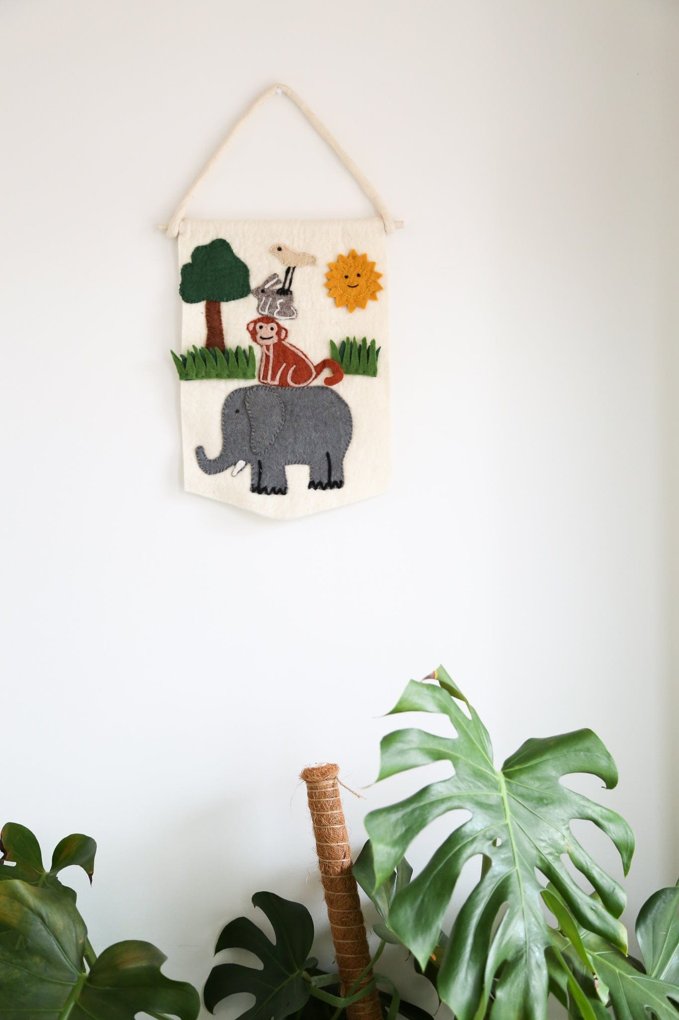 Wall Hanging Four Friends Felt Wall Hanging ST315