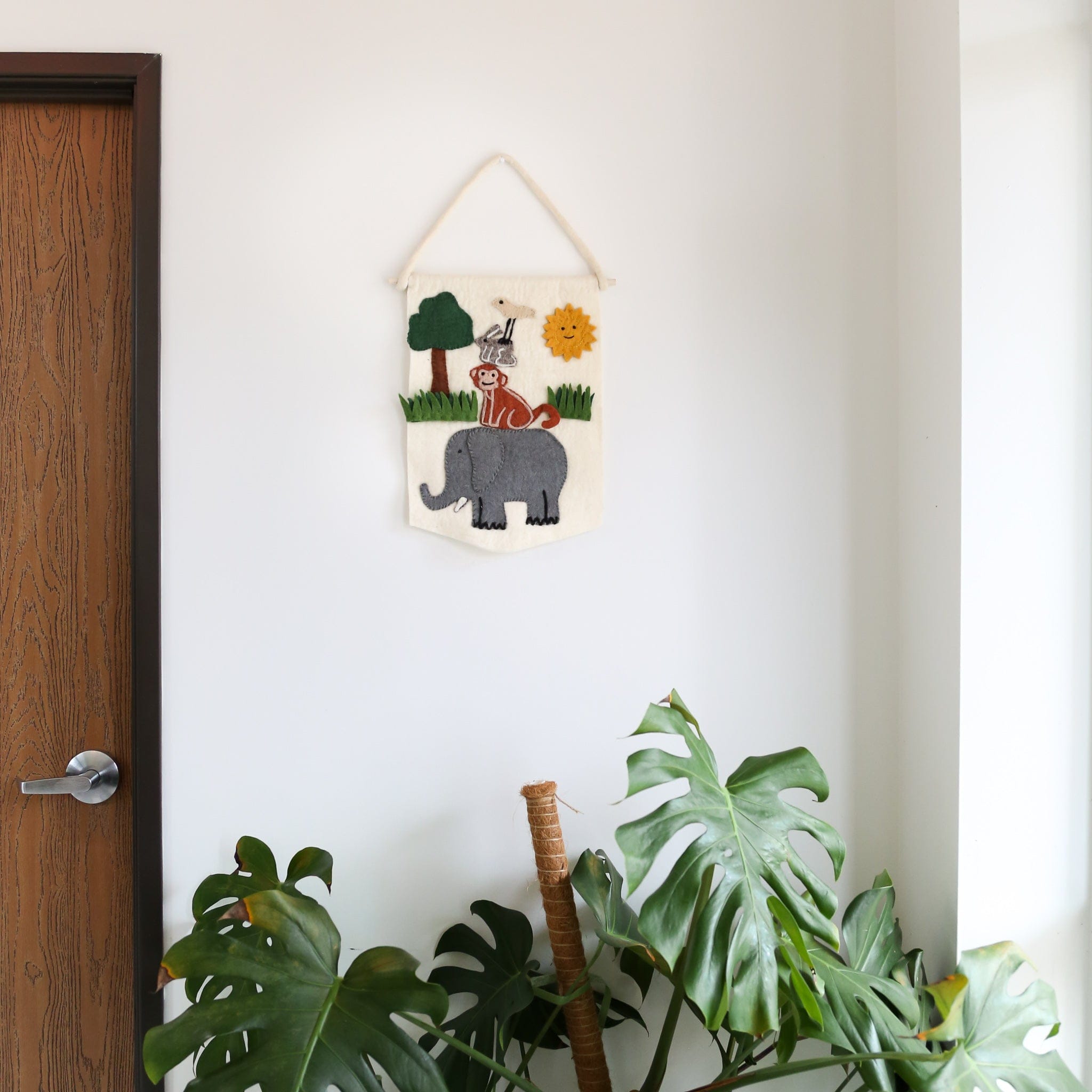 Wall Hanging Four Friends Felt Wall Hanging ST315