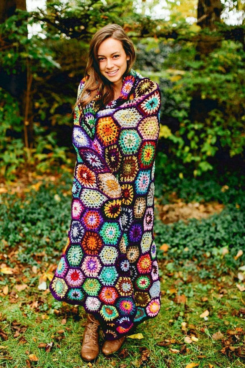 Blankets Default Large Woolen Hand-Crocheted Blanket WO027