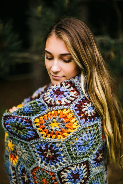 Blankets Seasonal Hand-Crocheted Woolen Blanket WO029
