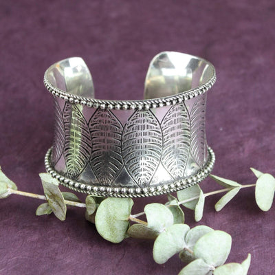 Bracelets Leaf Cuff Bracelet in Silver JB779