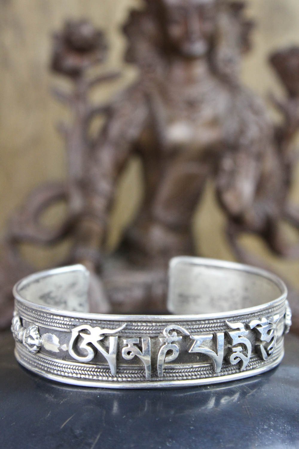 Mantra Bracelet with Unique Tibetan Script DharmaShop