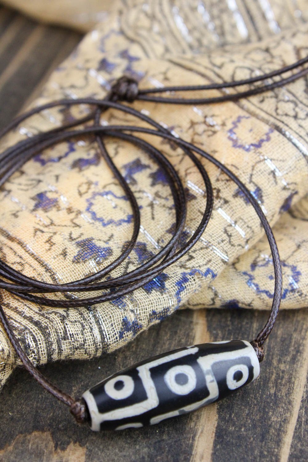 【一点もの】dZi beadsジービーズ 西蔵 老礦 逆九眼天珠 Divine Blessings Nine Eye Dzi Bead Necklace - DharmaShop