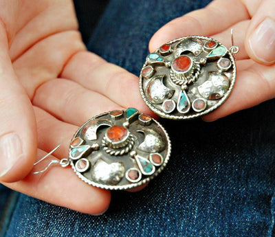 Earrings Default Tibetan Coral Center Round Earrings je149