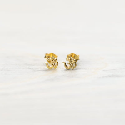 Earrings Tiny Gold Om Earrings JE361