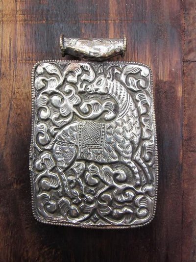 Jewelry Default Copal and Silver Horse Amulet jp087