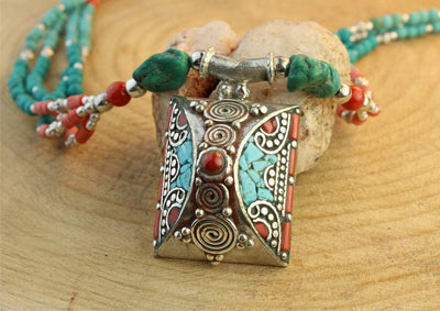 Jewelry,New Items,Turquoise Default Beaded Turquoise and Coral Pendant Necklace jn362