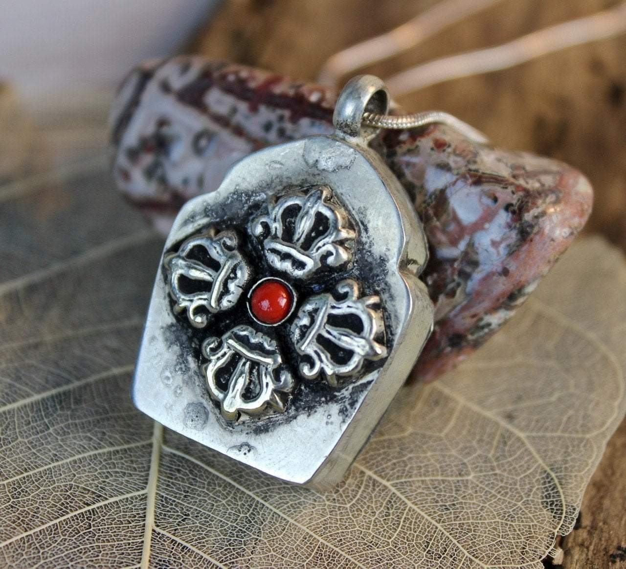 Jewelry,Tibetan Style,Under 35 Dollars Default Coral Dorje Gau ga075