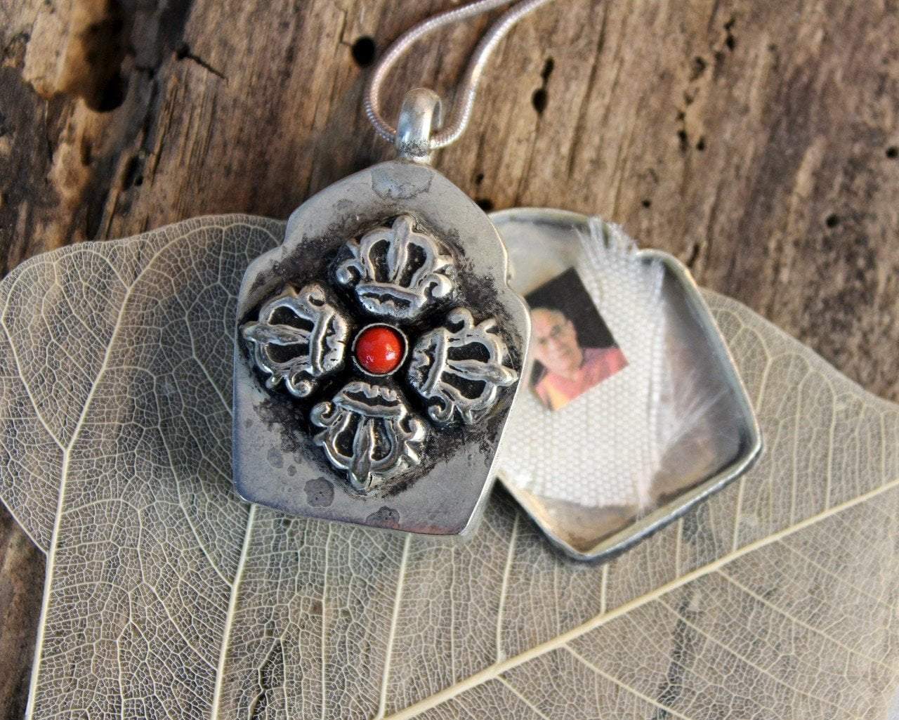 Jewelry,Tibetan Style,Under 35 Dollars Default Coral Dorje Gau ga075